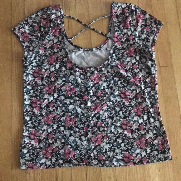 Floral pattern shirt - Picture 2 of 2